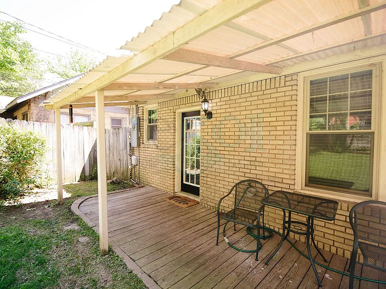 1508 Kavanaugh Blvd — Photo 37
