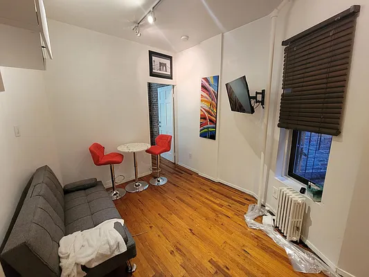 Rented by GPS Realty NYC | media 18