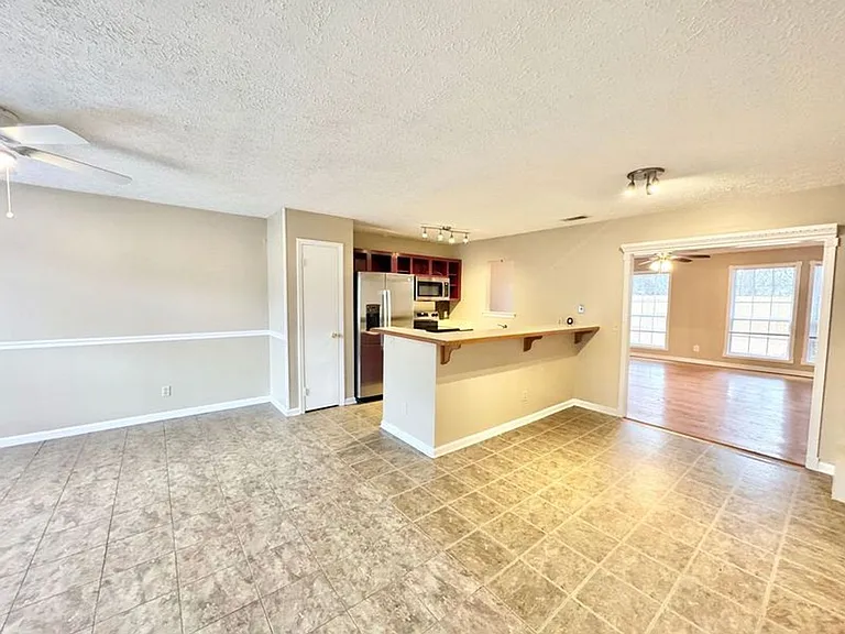 119 Turnbuckle Ct — Photo 3