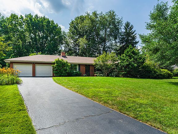 2nd image of 3156 Chatham Dr