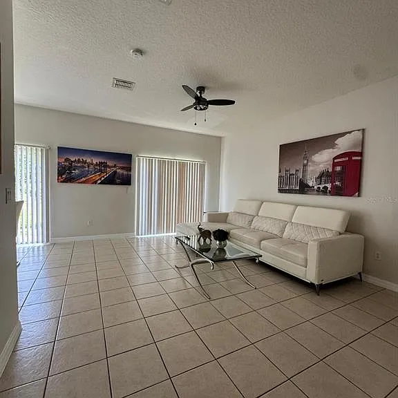 4300 Paradise Cove Ct #4300 — Photo 3