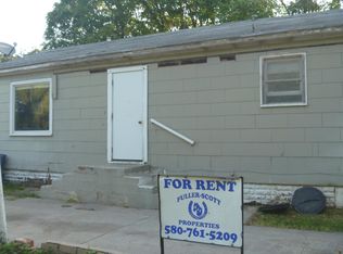 633 E College Ave, Blackwell, OK 74631