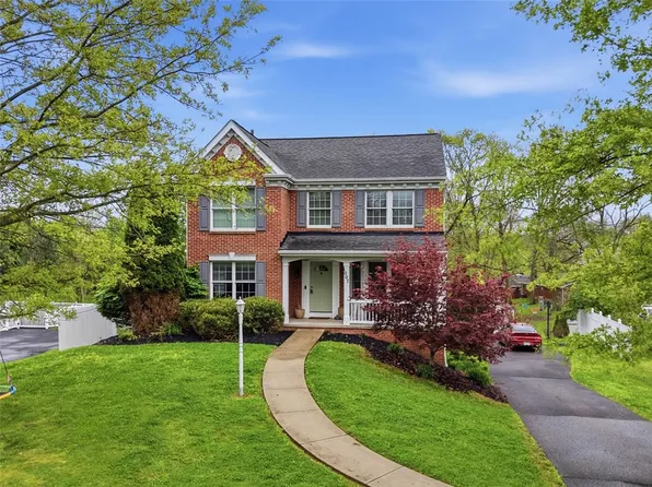 1007 Fieldstone Dr, Canonsburg, PA 15317