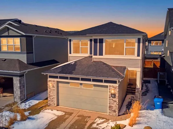 21 E Savanna Grn NE, Calgary, AB T3J 0V9