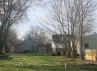 1717 Moultrie Ave, Mattoon, IL 61938