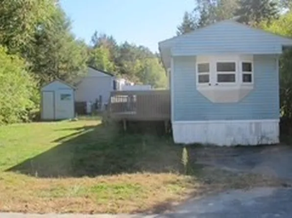 18 Maple St #14, Pepperell, MA 01463