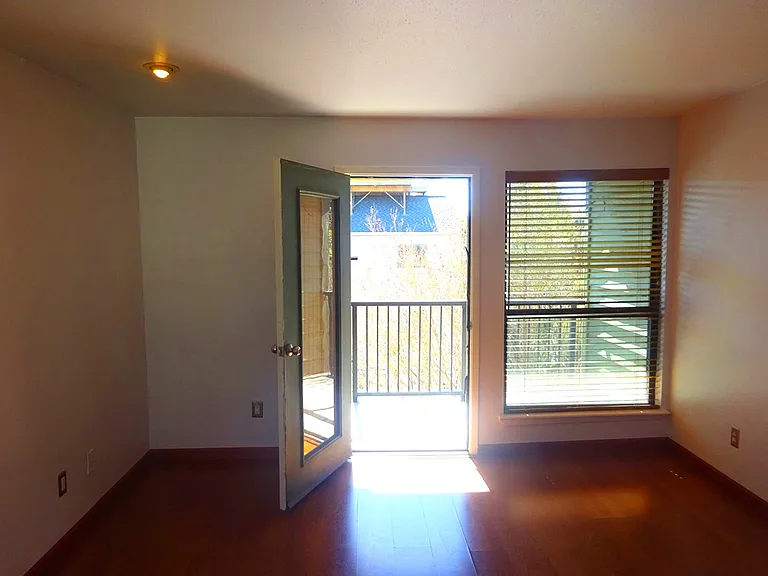 101 Stratford St #205 — Photo 9