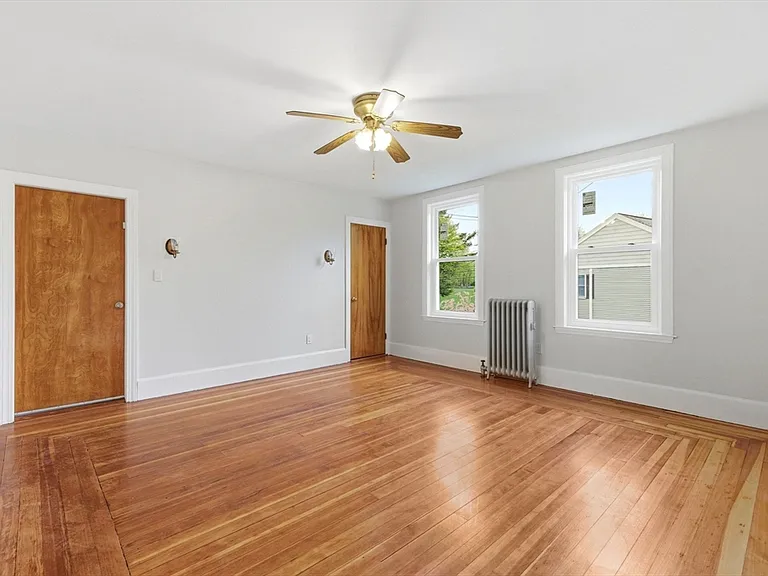 84 Margin St #2 — Photo 17