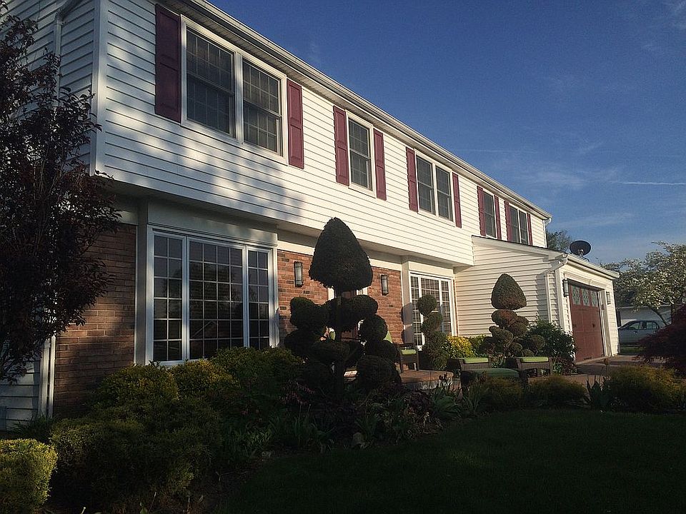 1st image of 7 Pembrook Dr