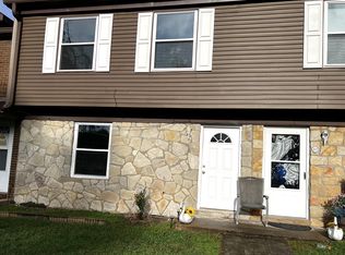 5381 Big Tyler Rd UNIT 1-302, Charleston, WV 25313
