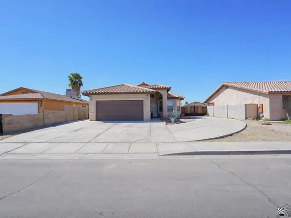 671 S Bingham Ave, Somerton, AZ 85350