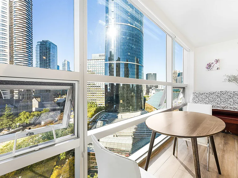 1050 Burrard St #1406 — Photo 10