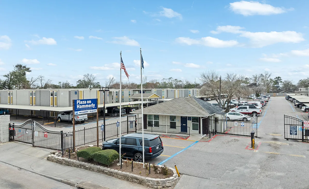 Building Photo - Plaza on Hammerly