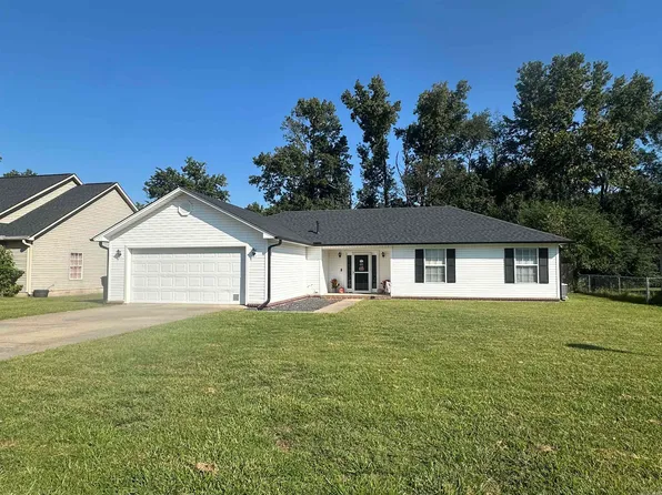 16 Willard St, Ward, AR 72176