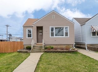 3135 N Oconto Ave, Chicago, IL