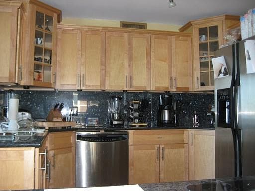 5th image of 6007 Sheridan St #38B