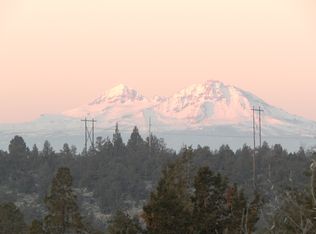 3700 NW 38th St, Redmond, OR 97756