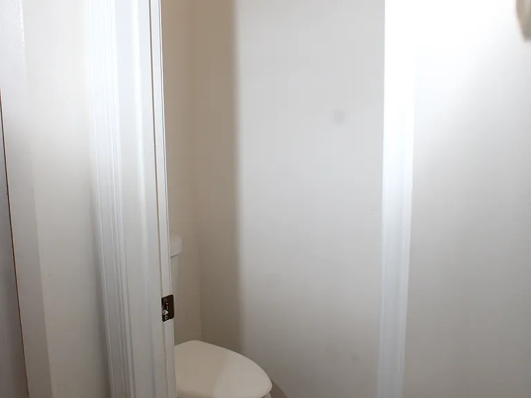Master bedroom toilet