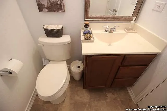 1407 Blue Jay Ct — Photo 23