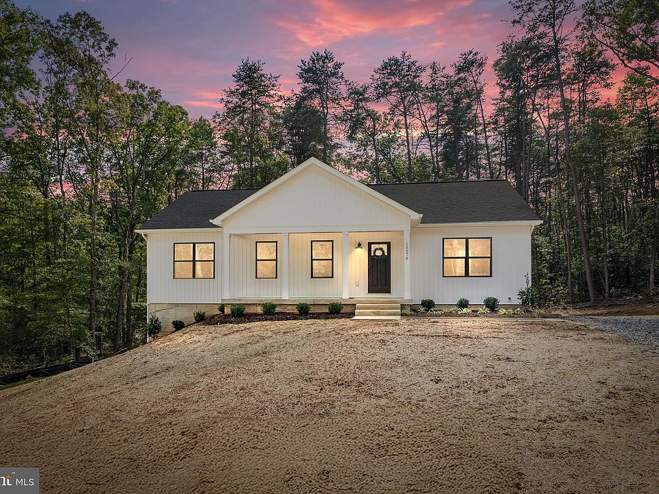 1st image of 15576 Badger Meadows Way