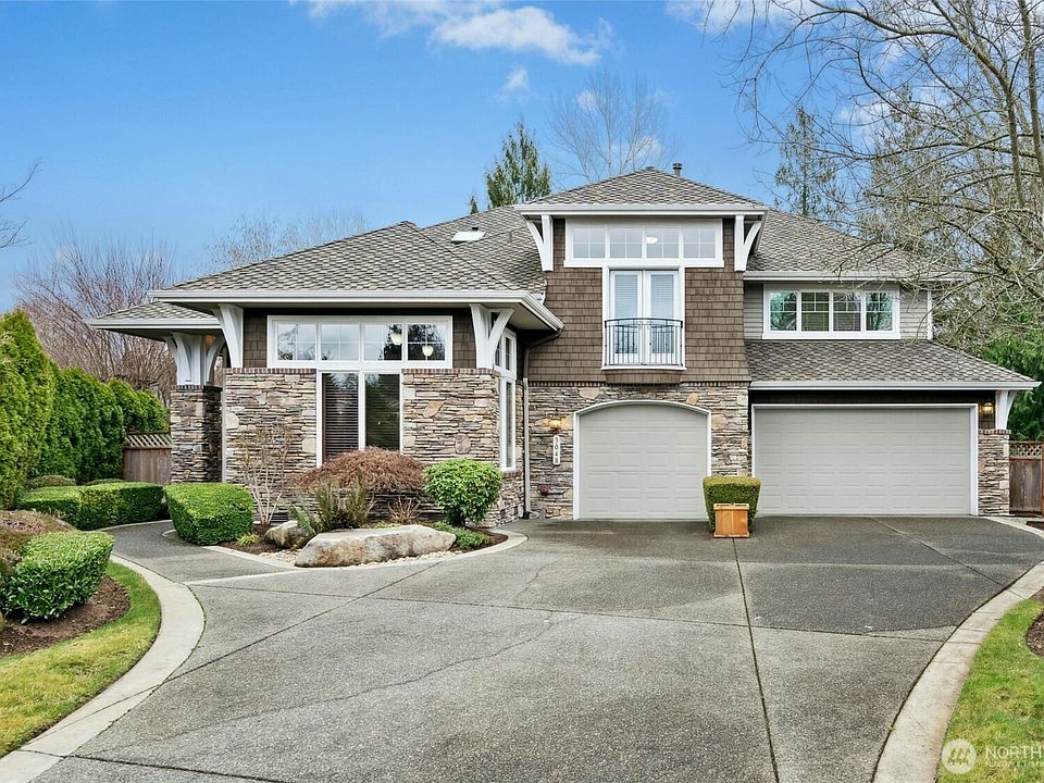 1st image of 3048 205th Court NE