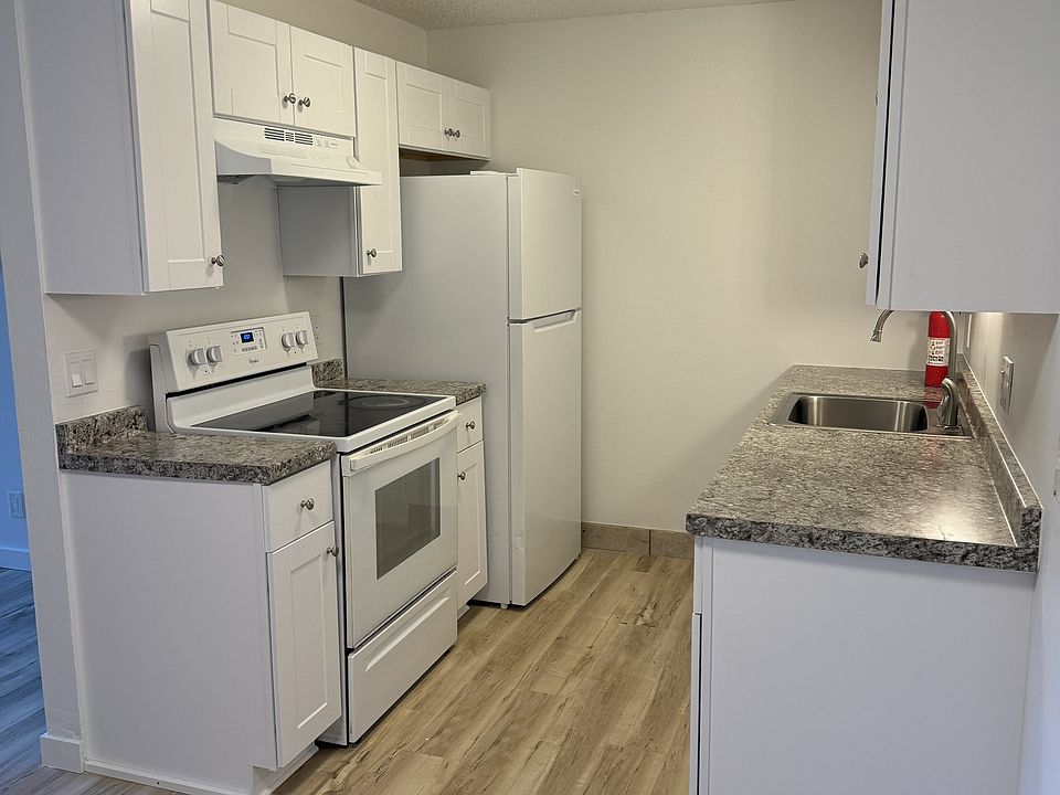 1st image of 1061 W Beaver Creek Blvd Suite N101