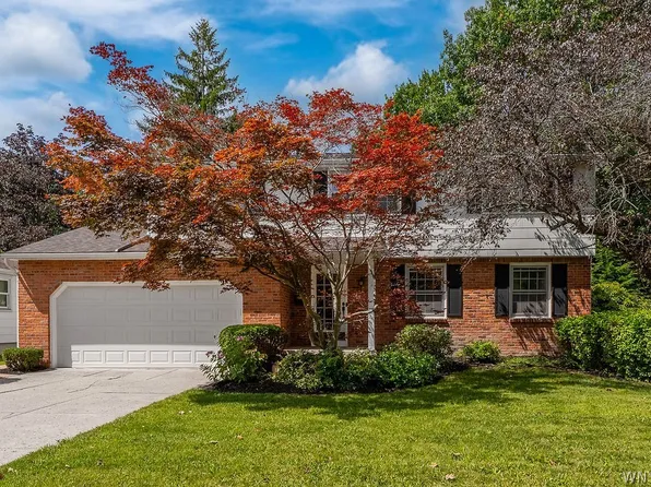 490 Sprucewood Ter, Williamsville, NY 14221