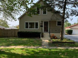 234 S Hudson St, Westmont, IL