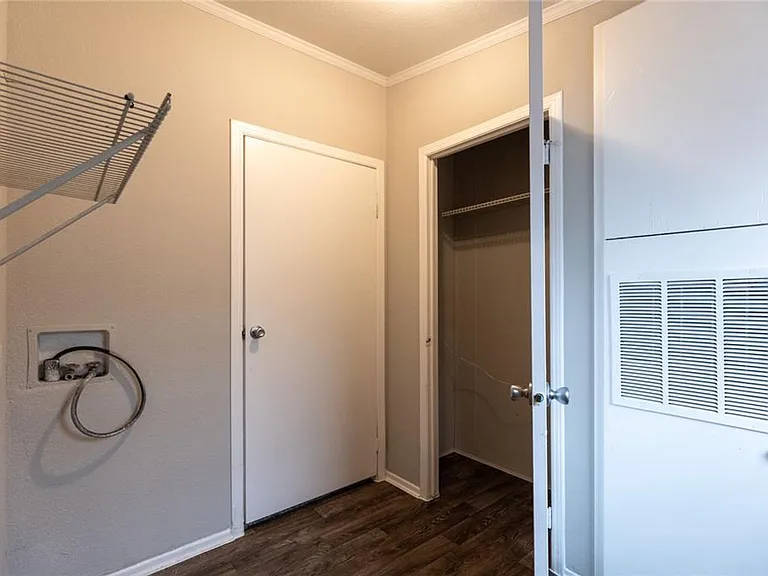 4612 Blue Meadow Dr — Photo 22