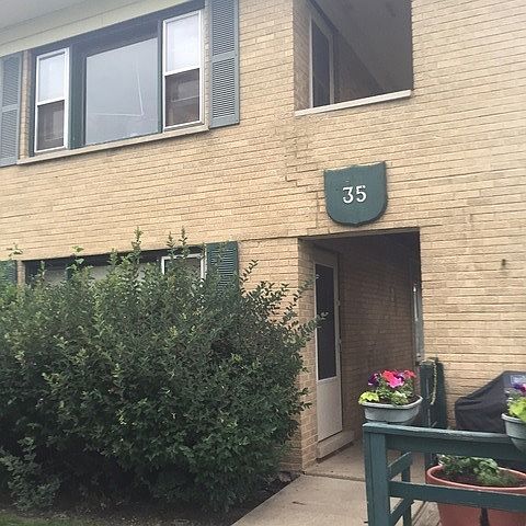 1st image of 35 King Arthur Ct APT 1