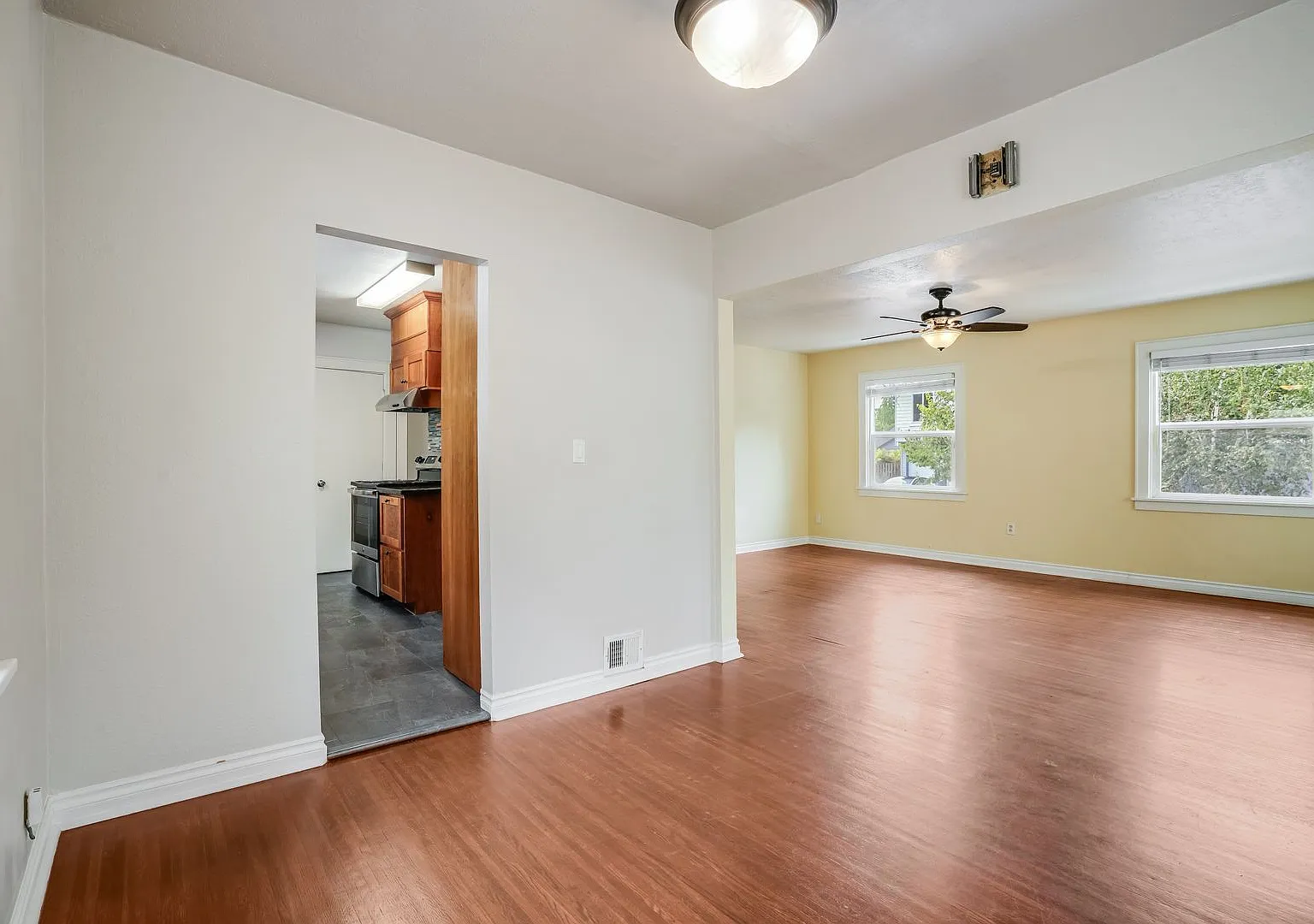 Newly Remodeled 2 Bed, 1 Bath Rental Home in SE Portland! — Photo 4