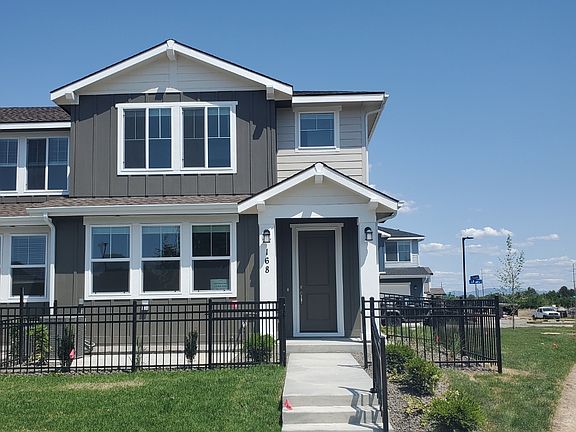 Corner, end unit with fenced in patio.