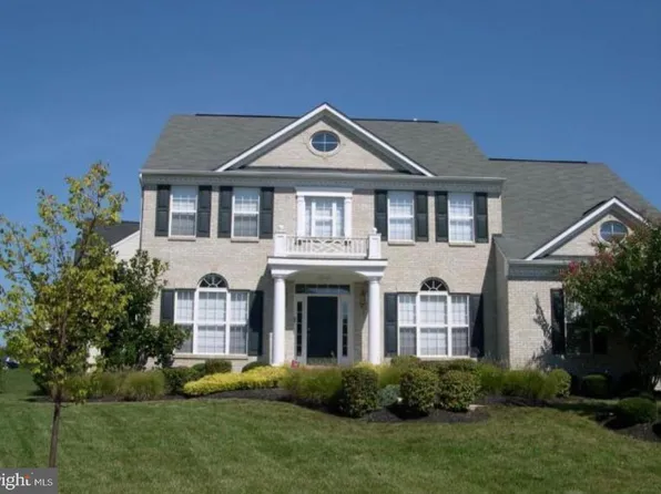 15423 Doveheart Ln, Bowie, MD 20721