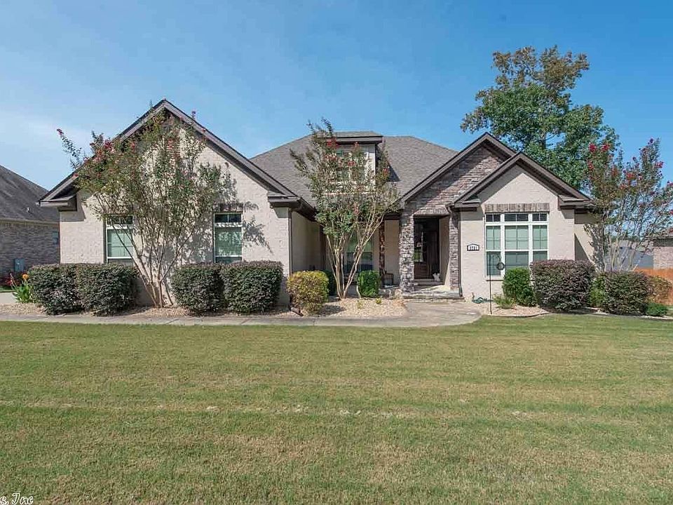 1st image of 3721 Grand Oaks Dr
