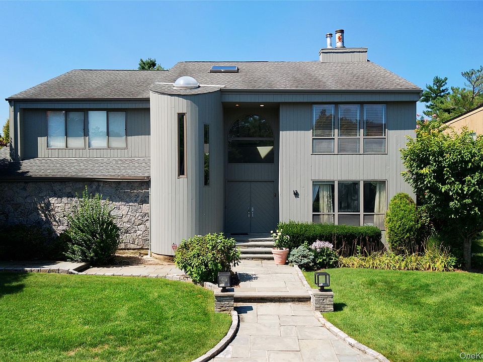 1st image of 12 Princeton Drive