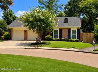 42 Robinwood Pl, Jackson, MS 39211