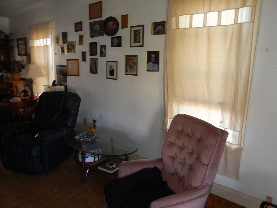 2nd image of 509 Madison St