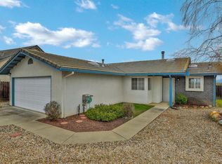 1107 Mockingbird Ln, Valley Springs, CA 95252