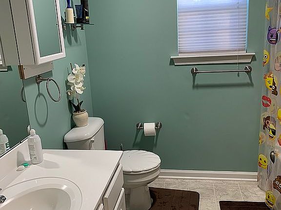 2nd Full Bathroom