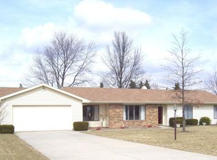 2016 Pleasant Ridge Rd, Fort Wayne, IN 46819