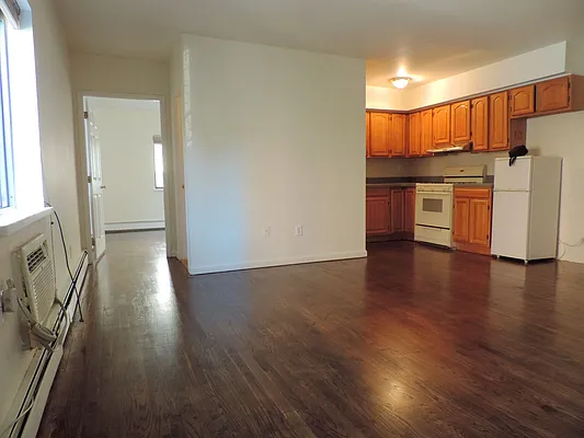 Rented by J Misrahi Realty Corp | media 2