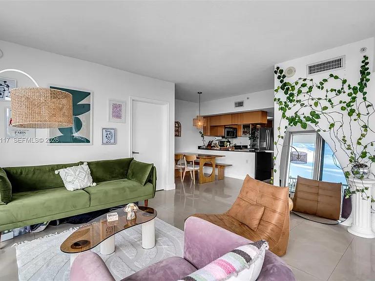 1750 N Bayshore Dr #1815 — Photo 9