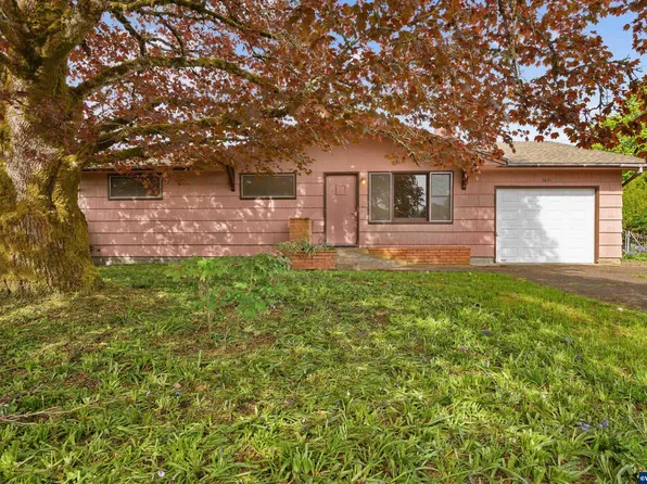 1651 SE Arthur St, Dallas, OR 97338