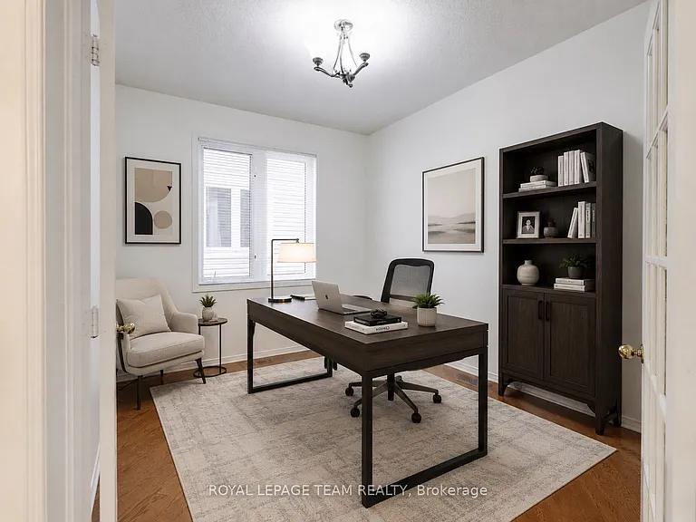 35 Norgold Cres — Photo 7