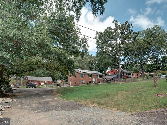 2nd image of 1011 Ficklen Rd