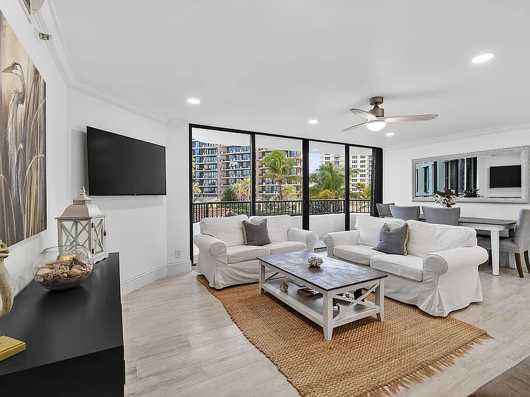 600 Ocean Dr #6002C — Photo 2