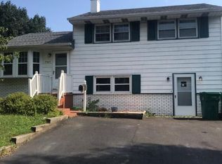 1304 Karen Ave, Croydon, PA