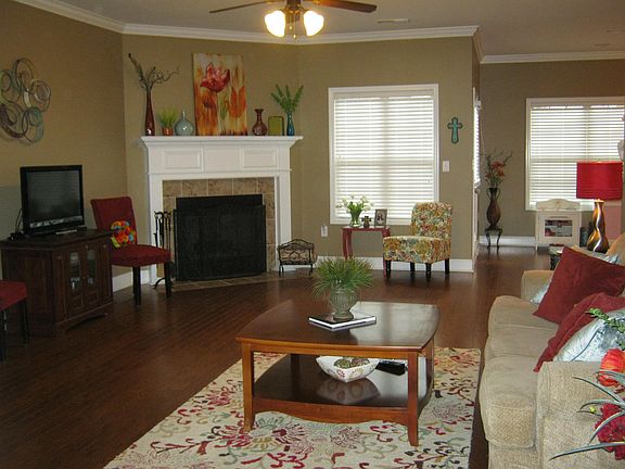 4th image of 8529 Rolling Oaks Dr SE