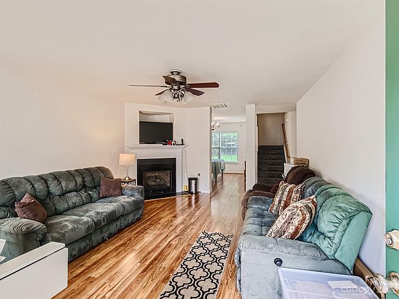 4th image of 4431 Christenbury Hills Ln