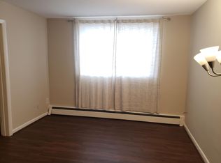 160 W Main St, Marlborough, MA 01752